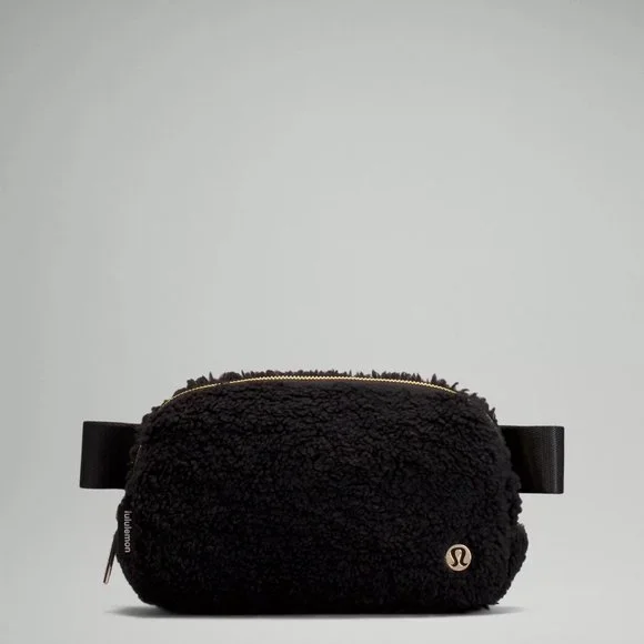 lululemon everywhere fleece belt bag white Amazon.com: Athletica (Light Ivory) : Clothing, Shoes & Jewelry New NWT Lululemon Everywhere Fleece